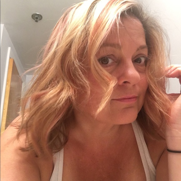 Meet your Posher, Tressa - Picture 1 of 1